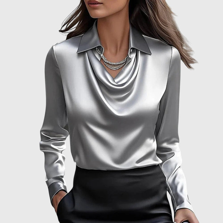 Silvia - Blusa con brillo luxuoso y cuello plisado