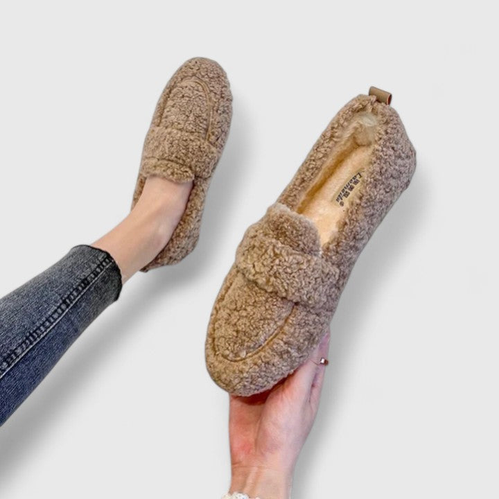Solene Zapatillas Cálidas con Diseño Elegante