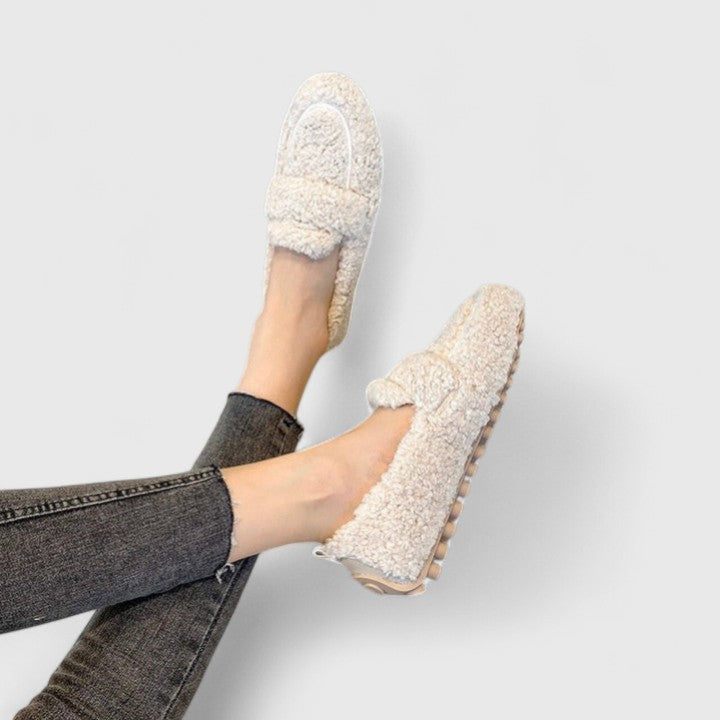 Solene Zapatillas Cálidas con Diseño Elegante