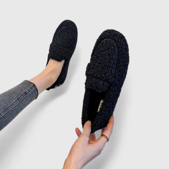 Solene Zapatillas Cálidas con Diseño Elegante