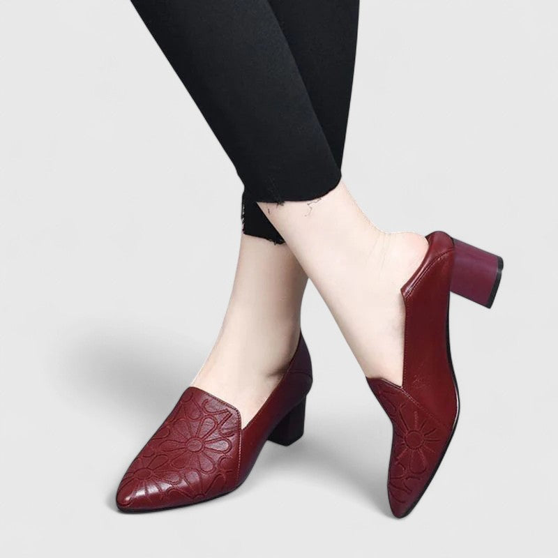 Carmen Tacones Bordados de Cuero Vegano Suave